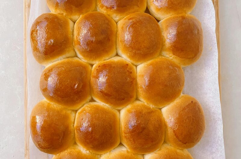 How to Bake Soft and Fluffy Dinner Rolls