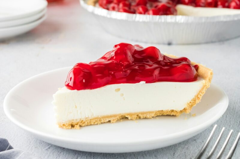 Classic Strawberry Cheesecake (Creamy, Smooth & Easy to Make)