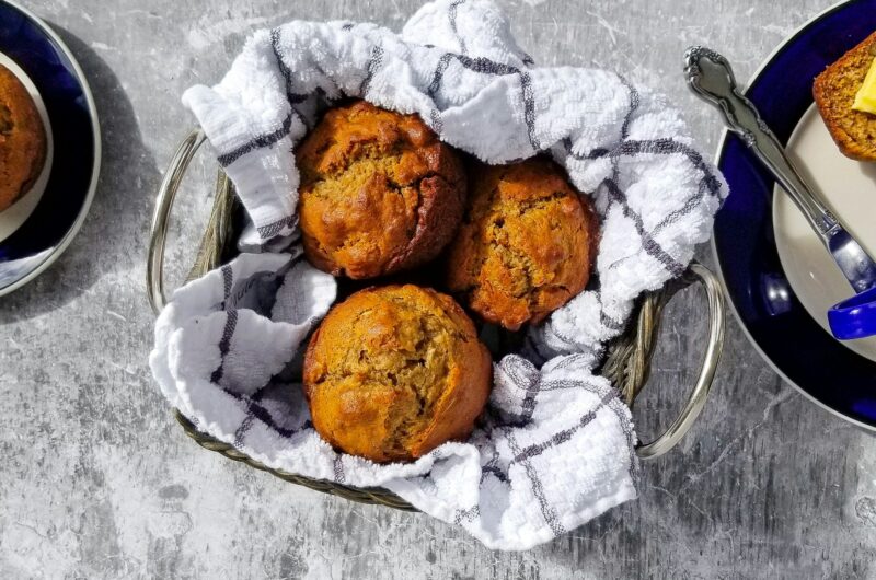 Bakery-Style Banana Muffins You Can Easily Make at Home
