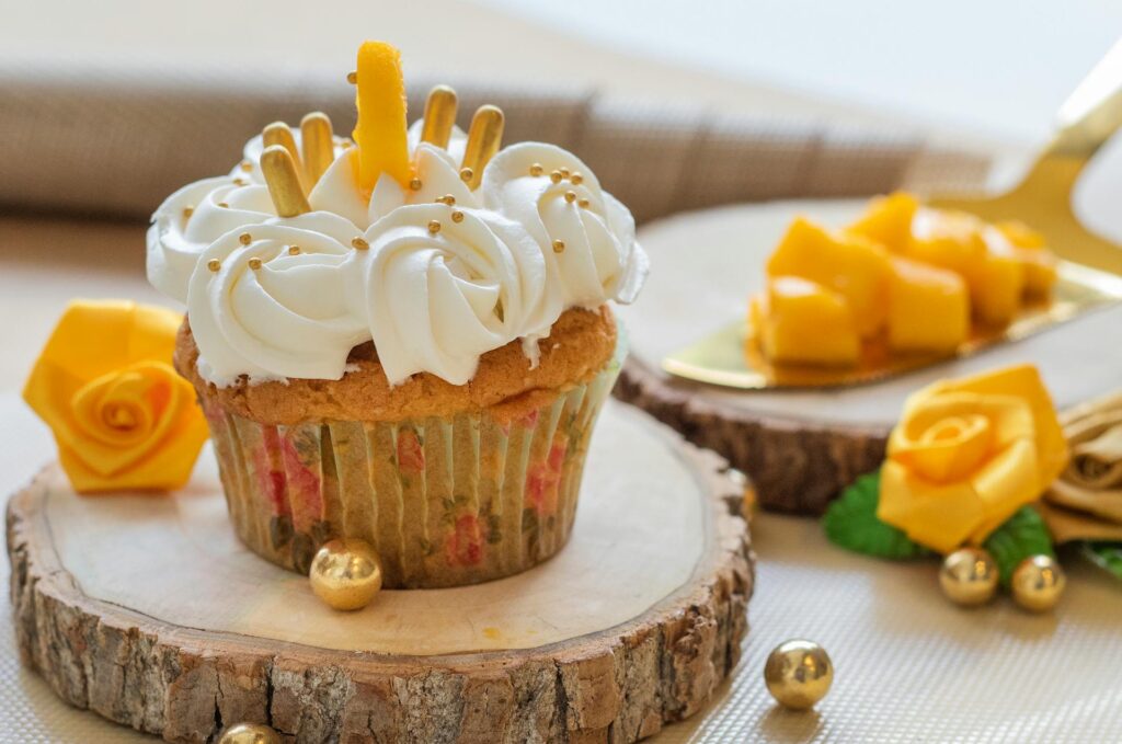 Mango Cupcakes