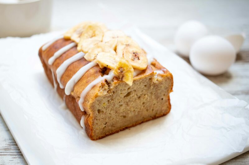 Moist & Delicious Low-Sugar Banana Bread (Naturally Sweetened)