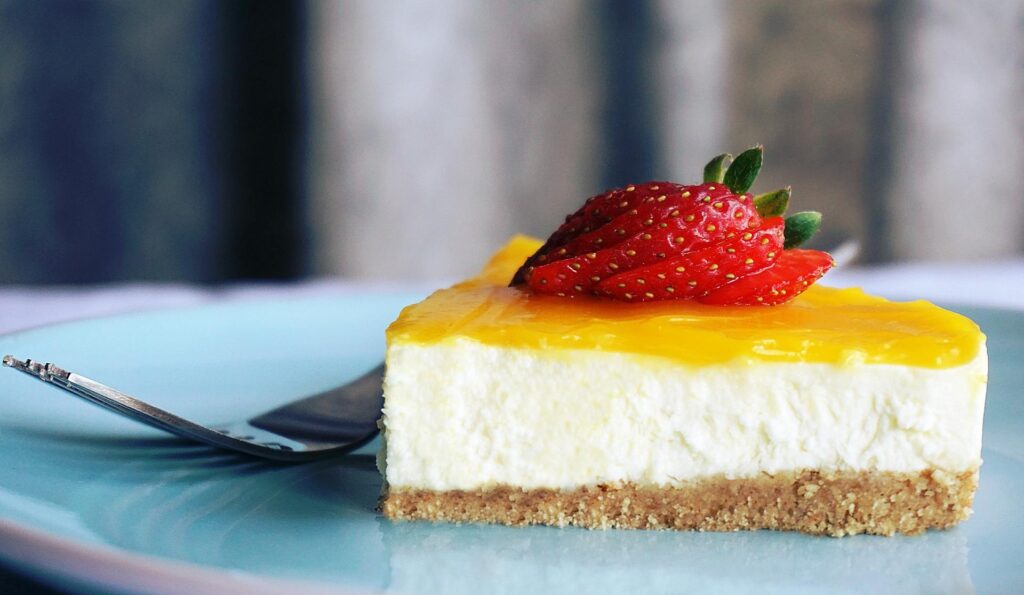 No-Bake Mango Cheesecake